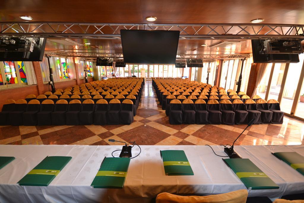 Hotel Restaurant Sol I VI Lavern ภายนอก รูปภาพ