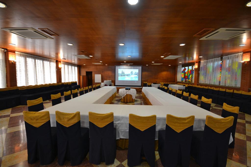 Hotel Restaurant Sol I VI Lavern ภายนอก รูปภาพ