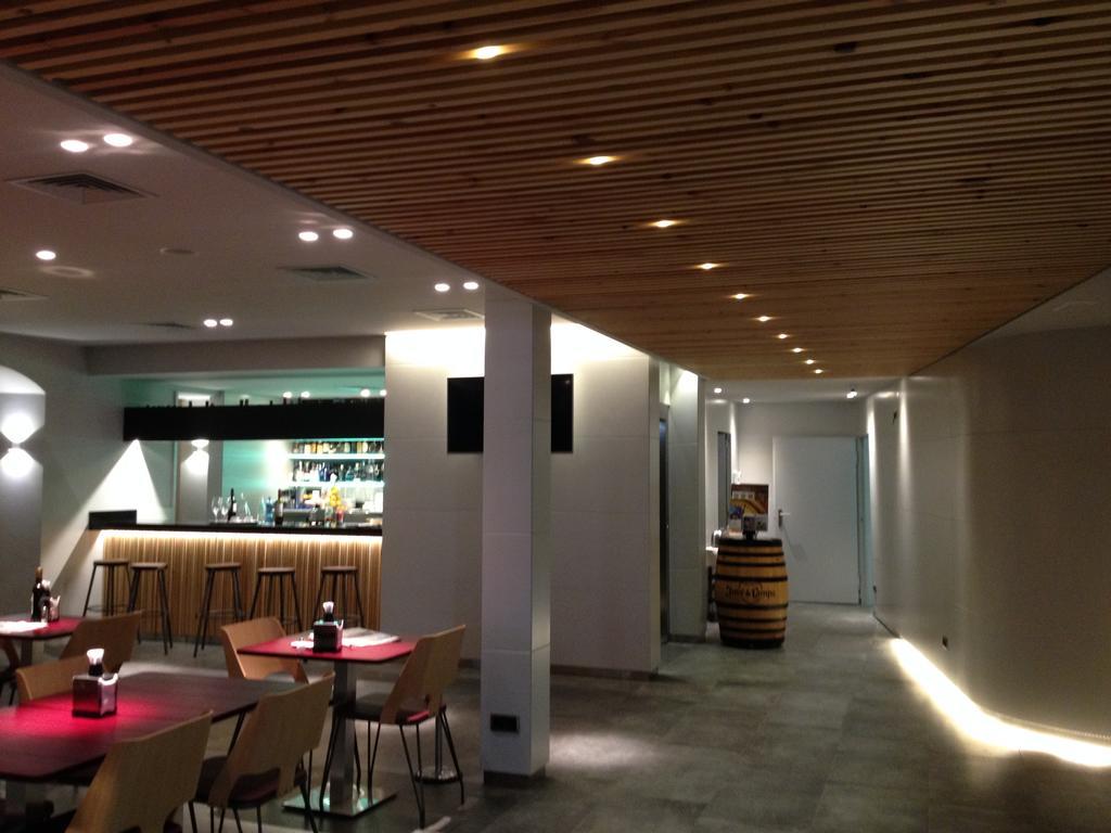 Hotel Restaurant Sol I VI Lavern ภายนอก รูปภาพ